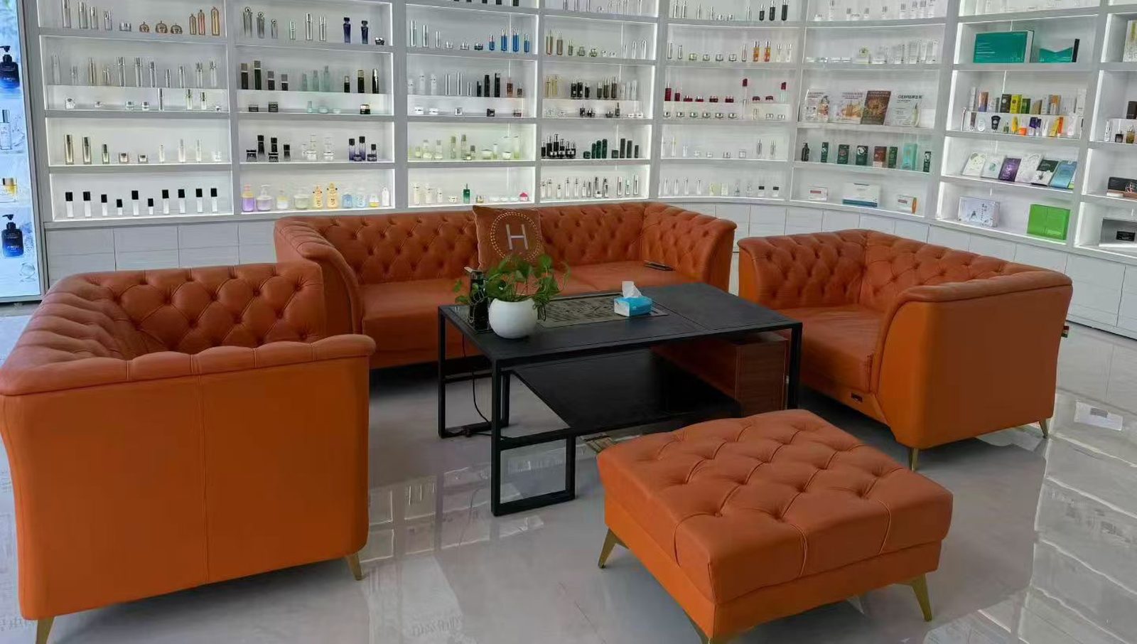 Manufacturer showroom, Guangzhou